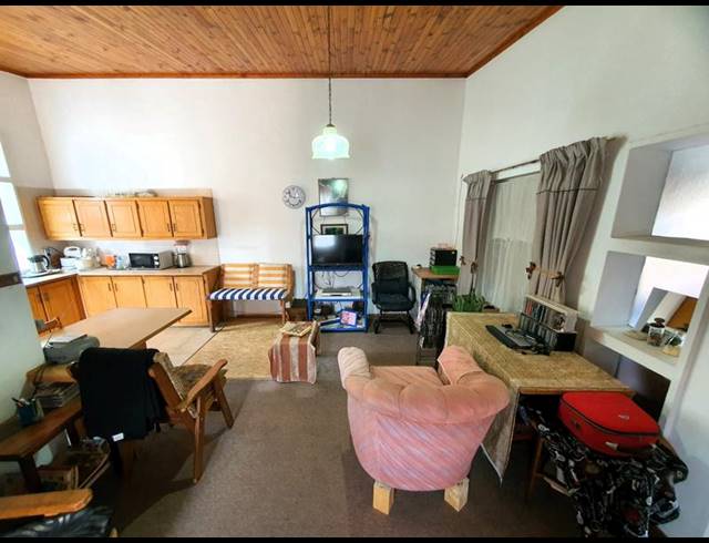 2 BEDROOM TOWNHOUSE FOR SALE IN CLARINA